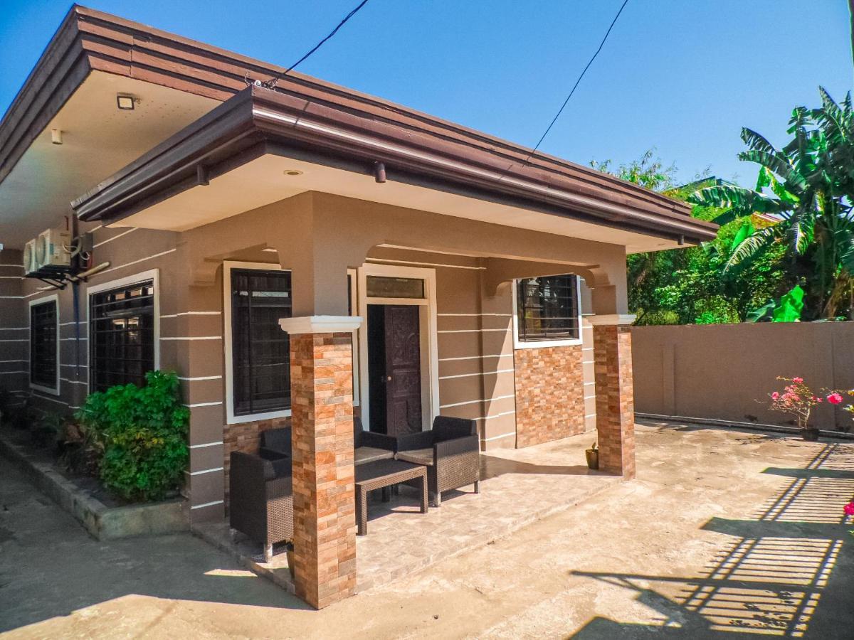 Casa Cecilia-Entire House Located Near 100 Islands Villa Alaminos Exterior photo